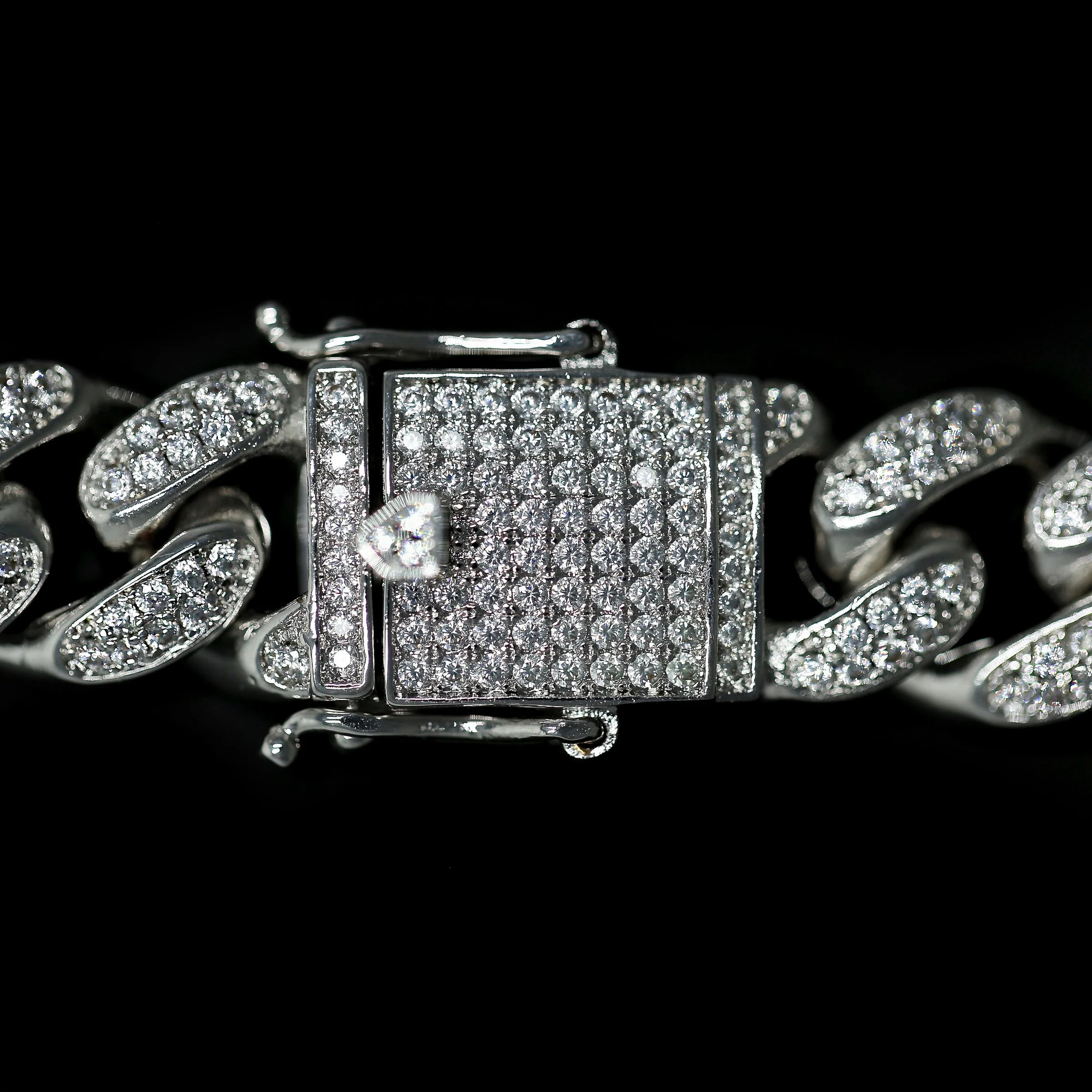 12mm Diamond Miami Cuban Necklace - Image 4